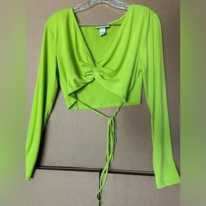 Green Criss Cross Long-sleeve Crop Top